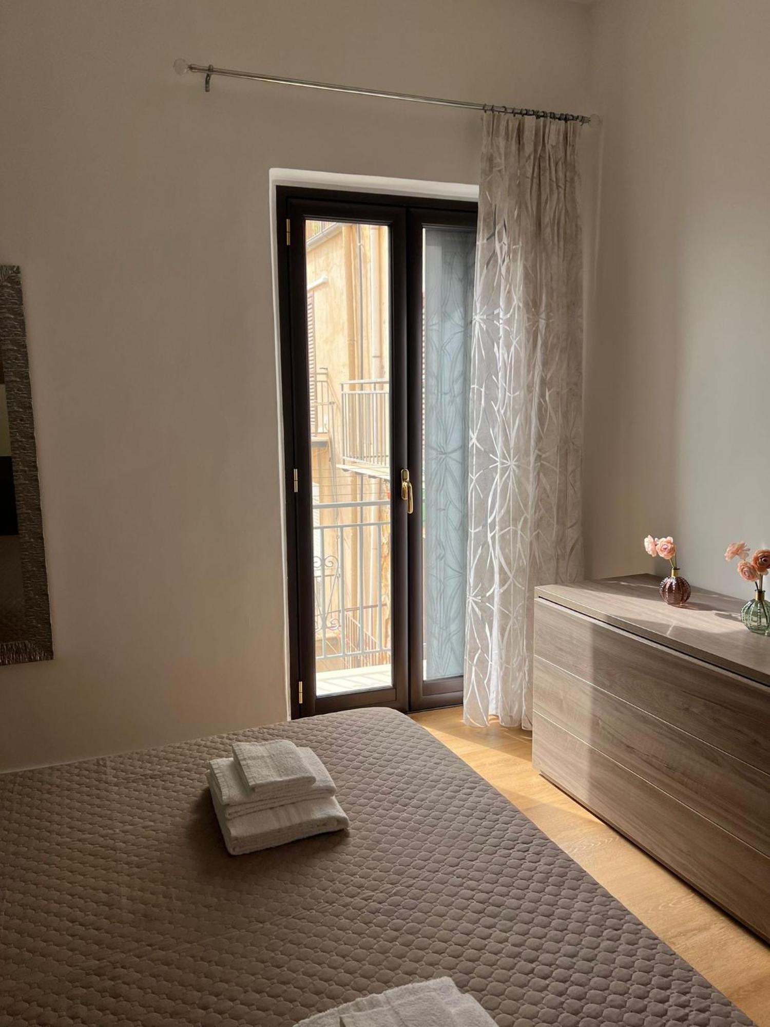 Rc Apartment Agrigento Bagian luar foto